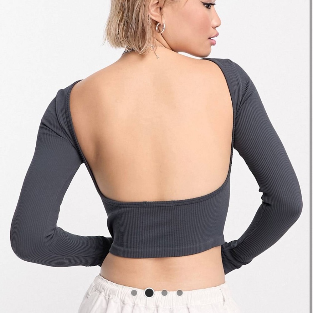 STRADIVARIUS | open back seamless top